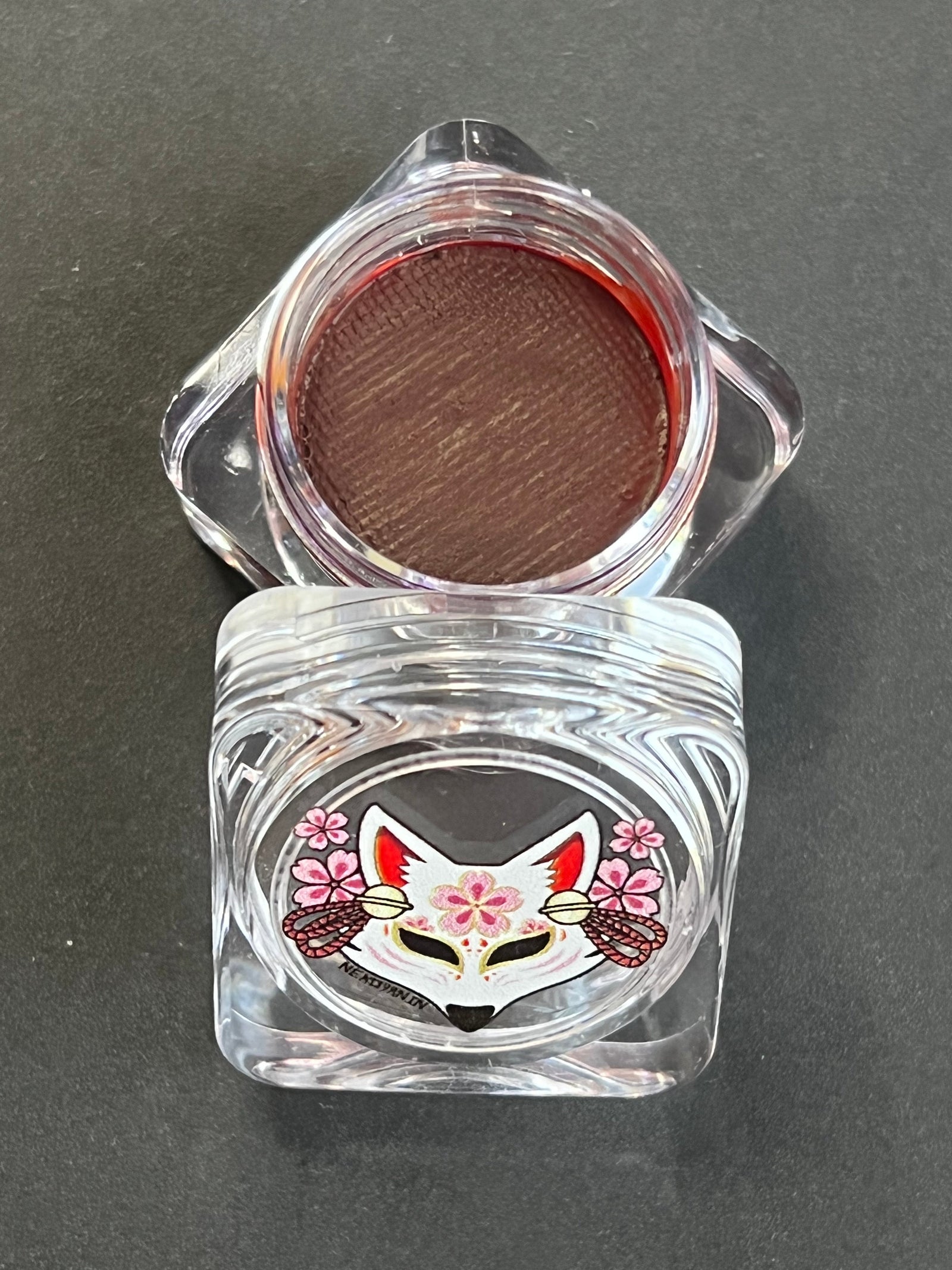 10 - Auburn (Brown) Water Activated Graphic Liner