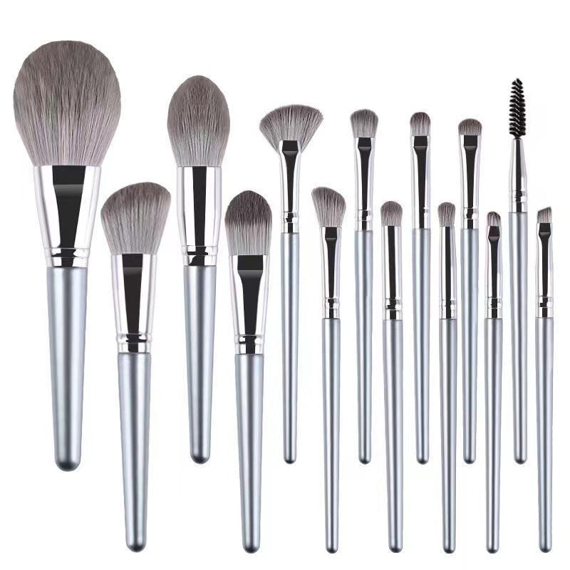 First-time beginner makeup brush suit powder brush eye shadow brush blush brush Cangzhou full set of beauty brush super soft