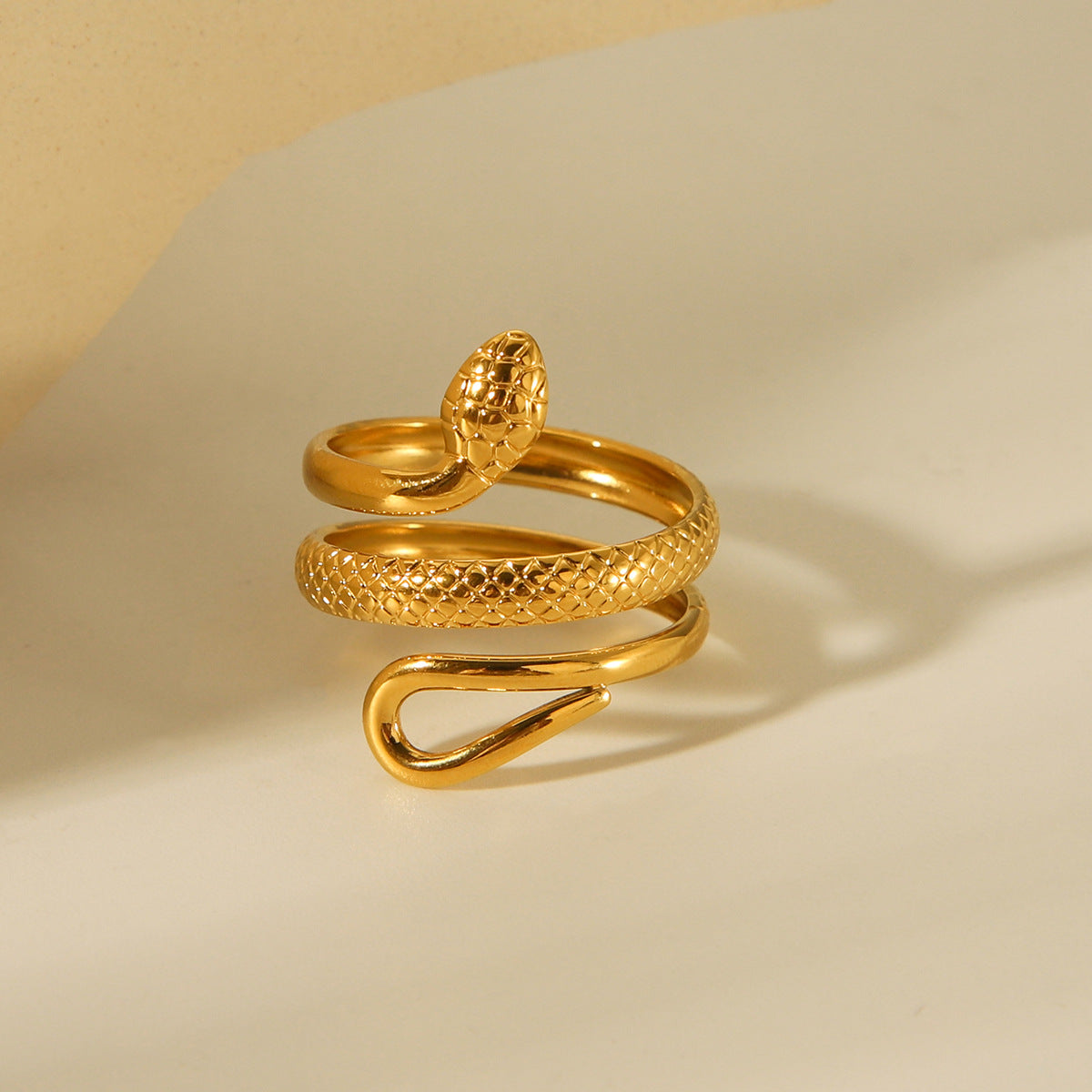 Ins style European and American cross-border 18K gold stainless steel snake ring female temperament all-match titanium steel ring non-fading jewelry