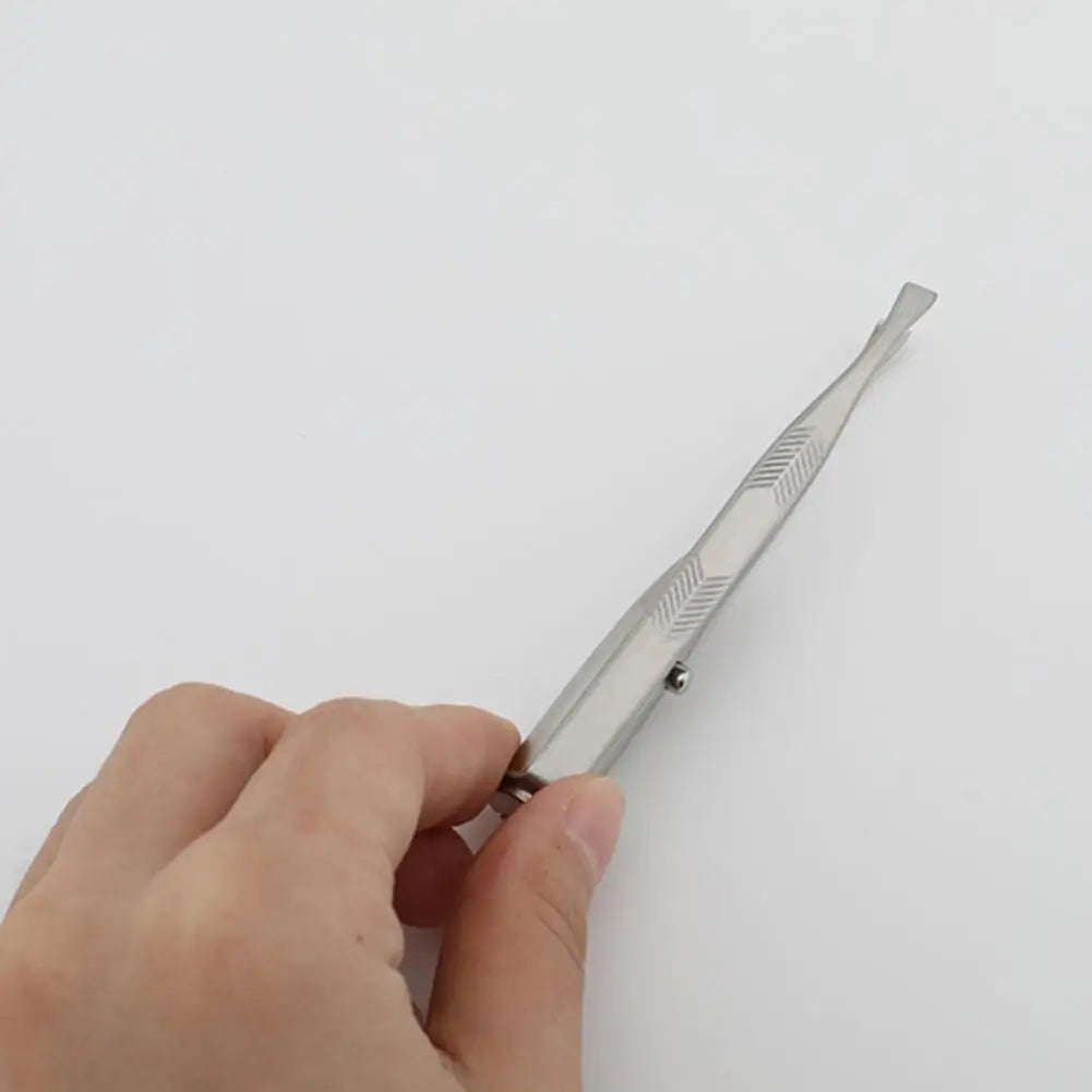 Stainless Steel Eyebrow Clip with LED Light Professional Lighted Eyebrow Tweezers Eyelash Brow Hair Removal Clamp Makeup Tools